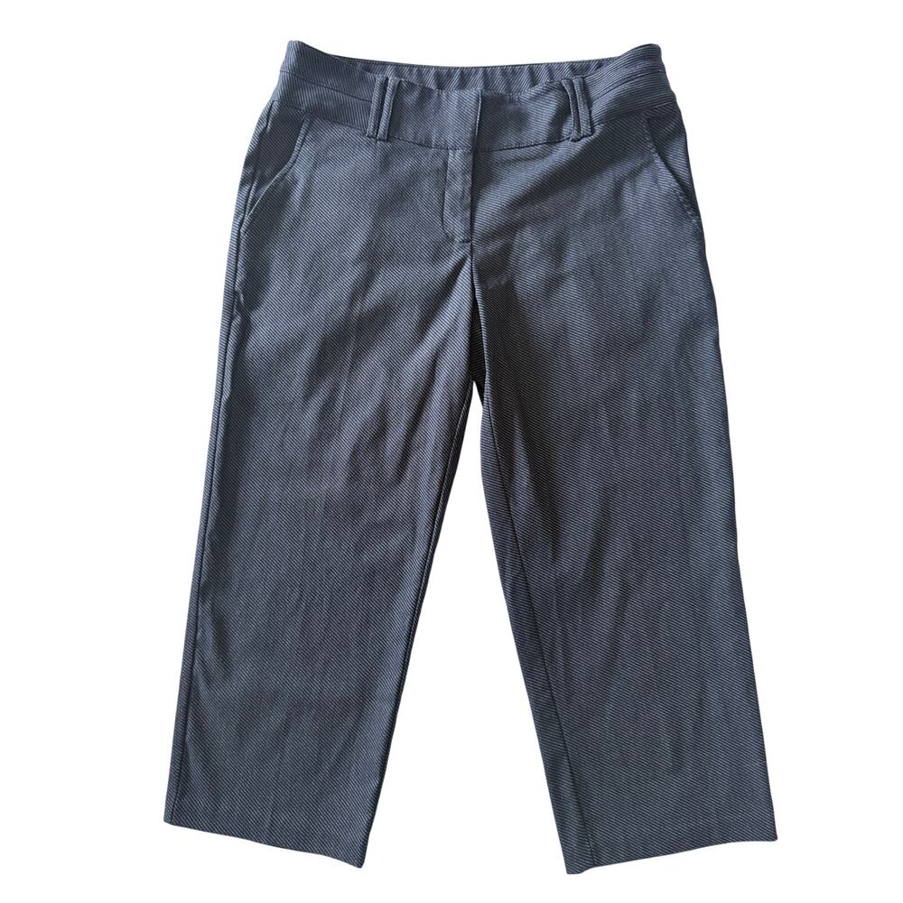 Studio 253 Women’s Size 6 Dark Blue Striped Textured Cropped Capri Pants